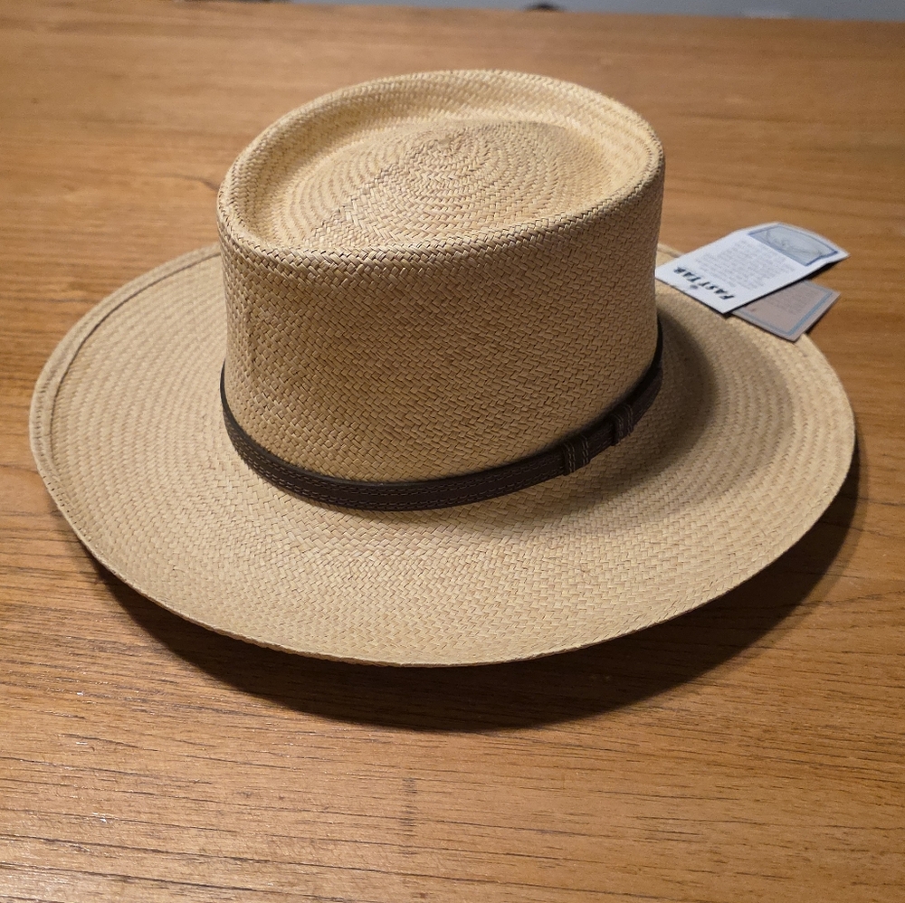 Orvis Tan Straw Hat with Dark Brown Band